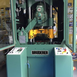 BRUDERER BSTA 20 press